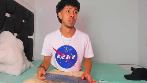 Rayn online show from 10/21/25, 08:48