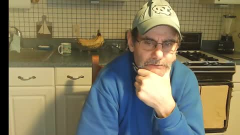Snapshot of raylene4u2 chatting on 01/21/25, 12:50 Ray online show from 01/21/25, 12:50