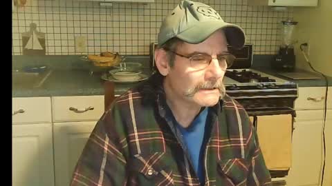 Snapshot of raylene4u2 chatting on 02/24/25, 12:37 Ray online show from 02/24/25, 12:37