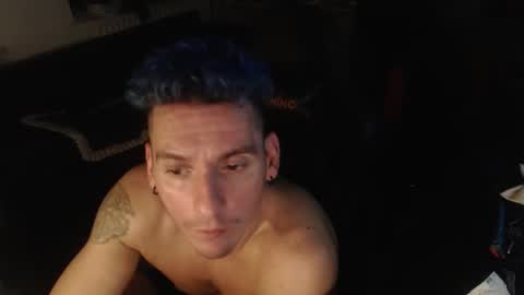 Snapshot of rayzel31 chatting on 11/10/25, 03:27 Rayzel online show from 11/10/25, 03:27