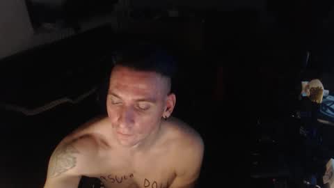 Snapshot of rayzel31 chatting on 11/10/25, 10:53 Rayzel online show from 11/10/25, 10:53