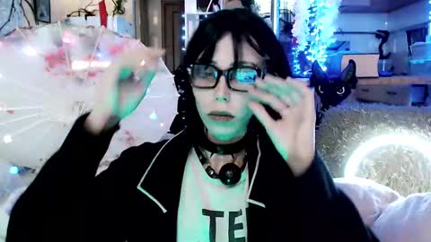 Snapshot of raziel_haze chatting on 01/06/25, 07:31 Yrriel Strife Candy-Demon Caveboy mr. Cringe online show from 01/06/25, 07:31
