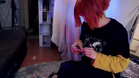 Snapshot of raziel_haze chatting on 01/15/25, 09:13 Yrriel Strife Candy-Demon Caveboy mr. Cringe online show from 01/15/25, 09:13
