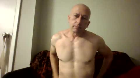 Snapshot of rbtknkstr chatting on 09/28/25, 02:28 rbtknkstr online show from 09/28/25, 02:28