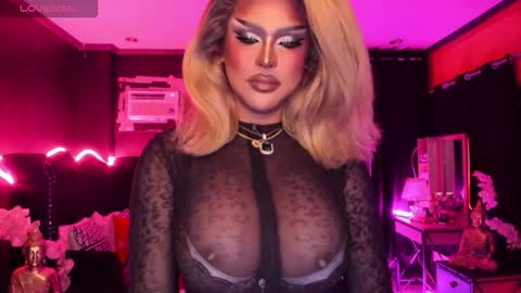 Snapshot of real_dom_phuta chatting on 10/25/25, 06:46 Miss Katrina De Futah Goddess of HELL online show from 10/25/25, 06:46