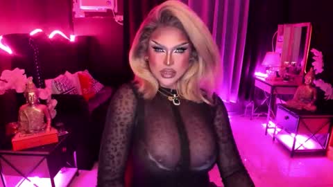 Snapshot of real_dom_phuta chatting on 11/18/25, 02:54 Miss Katrina De Futah Goddess of HELL online show from 11/18/25, 02:54