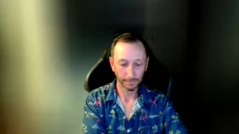 Snapshot of reallybigdick6969 chatting on 11/18/25, 04:39 reallybigdick6969 online show from 11/18/25, 04:39