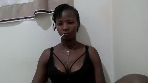 queen online show from 11/18/25, 05:12