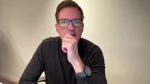 realstuff_ online show from 12/03/24, 04:39