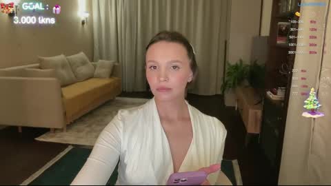 Snapshot of realsupermichael chatting on 12/20/24, 10:00 AliceEve online show from 12/20/24, 10:00