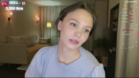 Snapshot of realsupermichael chatting on 01/06/25, 10:05 AliceEve online show from 01/06/25, 10:05