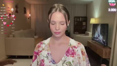 Snapshot of realsupermichael chatting on 02/08/25, 09:25 AliceEve online show from 02/08/25, 09:25