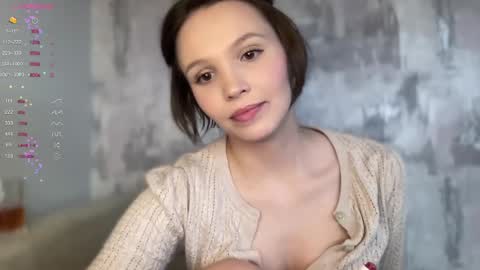 Snapshot of realsupermichael chatting on 02/24/25, 02:40 AliceEve online show from 02/24/25, 02:40