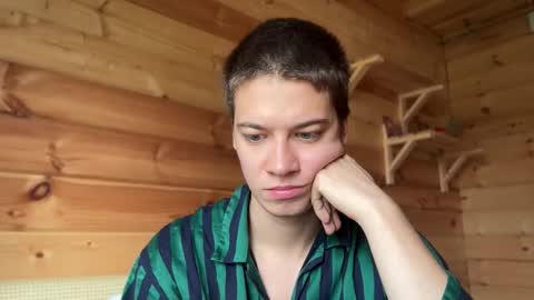 Snapshot of realsupermichael chatting on 09/14/25, 08:35 AliceEve online show from 09/14/25, 08:35