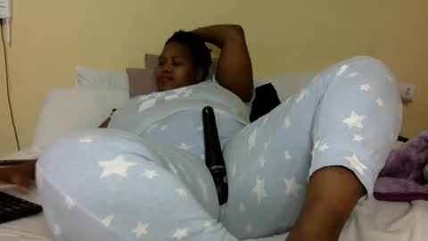Snapshot of realsweetheart chatting on 01/16/25, 06:27 REAL1SWEETHEART online show from 01/16/25, 06:27