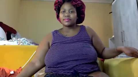 Snapshot of realsweetheart chatting on 01/24/25, 12:20 REAL1SWEETHEART online show from 01/24/25, 12:20