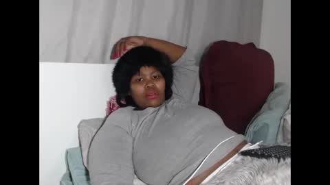 Snapshot of realsweetheart chatting on 09/20/25, 03:13 REAL1SWEETHEART online show from 09/20/25, 03:13