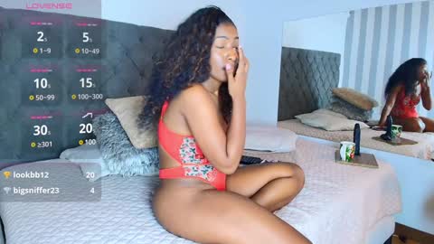 Snapshot of rebeca_cortez1 chatting on 01/25/25, 03:30 I invite you to my birthday on November 3th online show from 01/25/25, 03:30