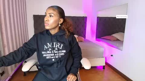 Snapshot of rebeca_cortez1 chatting on 02/15/25, 04:25 I invite you to my birthday on November 3th online show from 02/15/25, 04:25