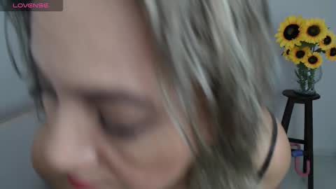 REBECA online show from 09/30/25, 01:27