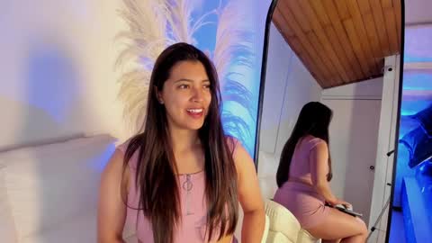 Snapshot of rebeca_williams_ chatting on 01/14/25, 11:58 Rebeca Williams online show from 01/14/25, 11:58