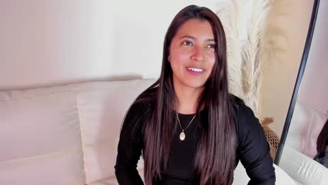 Snapshot of rebeca_williams_ chatting on 01/29/25, 02:09 Rebeca Williams online show from 01/29/25, 02:09