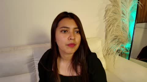 Snapshot of rebeca_williams_ chatting on 02/03/25, 11:05 Rebeca Williams online show from 02/03/25, 11:05