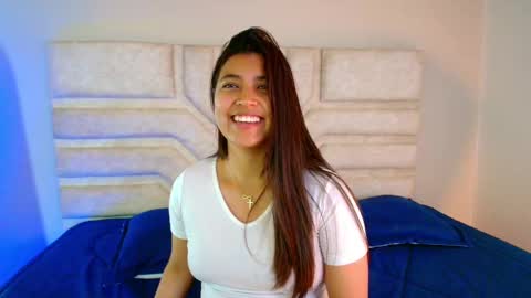 Snapshot of rebeca_williams_ chatting on 03/03/25, 09:37 Rebeca Williams online show from 03/03/25, 09:37