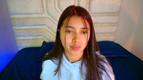 Snapshot of rebeca_williams_ chatting on 03/04/25, 10:38 Rebeca Williams online show from 03/04/25, 10:38
