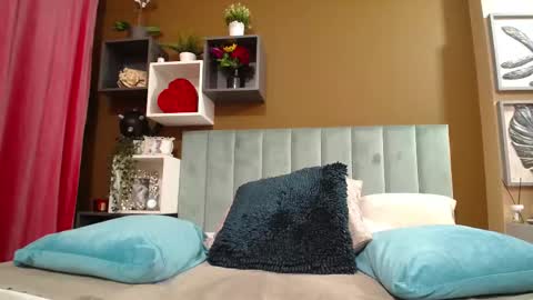 rebecablackx online show from 02/11/25, 08:05