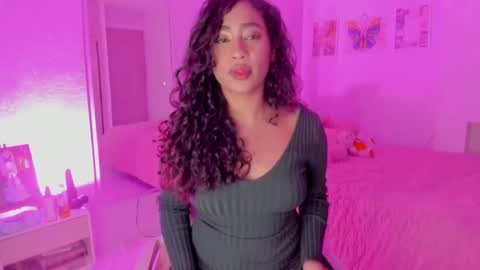 Snapshot of rebecaharrison111 chatting on 10/03/25, 12:29 Rebeca online show from 10/03/25, 12:29