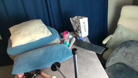 Rebe online show from 11/07/25, 05:29