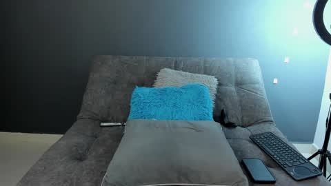 twitter REECET26 instagram RECCETAYLOR online show from 01/21/25, 03:37