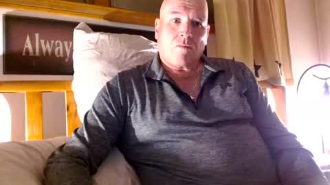 Mtn. Man online show from 11/03/25, 01:19