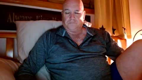 Mtn. Man online show from 11/06/25, 02:34