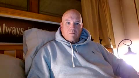 Mtn. Man online show from 11/11/25, 02:55