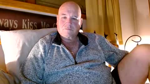 Mtn. Man online show from 11/14/25, 03:38