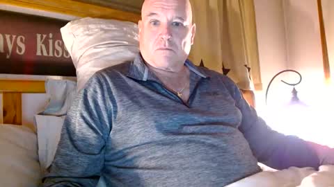 Mtn. Man online show from 11/23/25, 02:11