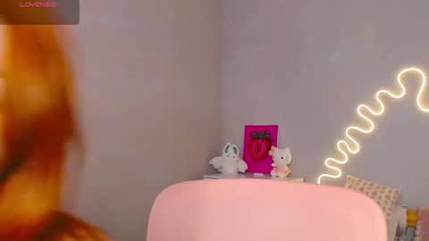 Snapshot of red__candy chatting on 02/18/25, 04:05 red__candy online show from 02/18/25, 04:05