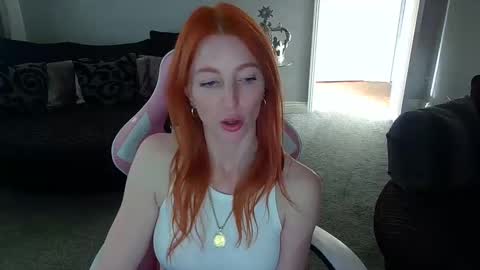 Snapshot of red_firesquirt chatting on 02/24/25, 02:26 Red - online show from 02/24/25, 02:26