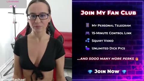 Snapshot of red_hot_rachael chatting on 09/30/25, 03:28 Red Hot Rachael online show from 09/30/25, 03:28