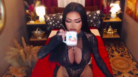 Snapshot of red_ivyy chatting on 10/28/25, 11:47 AsianRedivy online show from 10/28/25, 11:47