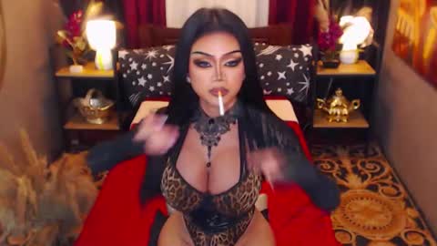 Snapshot of red_ivyy chatting on 10/29/25, 12:07 AsianRedivy online show from 10/29/25, 12:07