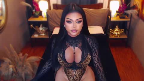 Snapshot of red_ivyy chatting on 11/19/25, 04:01 AsianRedivy online show from 11/19/25, 04:01