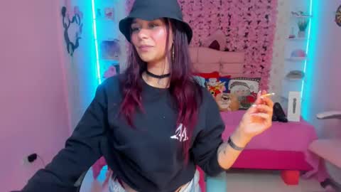 Snapshot of red_moon_1 chatting on 12/20/24, 03:58 Luna online show from 12/20/24, 03:58