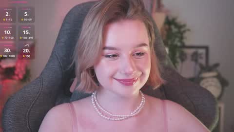 QUEEN OF EVIL online show from 01/11/25, 12:01
