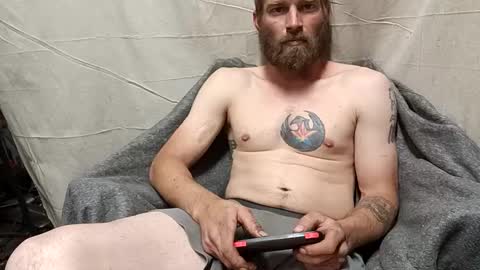 Snapshot of redheadlover828 chatting on 02/12/25, 06:40 Kevin online show from 02/12/25, 06:40