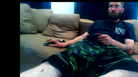 Snapshot of redheadlover828 chatting on 02/26/25, 08:11 Kevin online show from 02/26/25, 08:11