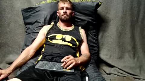 Snapshot of redheadlover828 chatting on 09/24/25, 06:17 Kevin online show from 09/24/25, 06:17