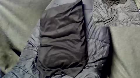 Snapshot of redheadlover828 chatting on 10/19/25, 07:53 Kevin online show from 10/19/25, 07:53